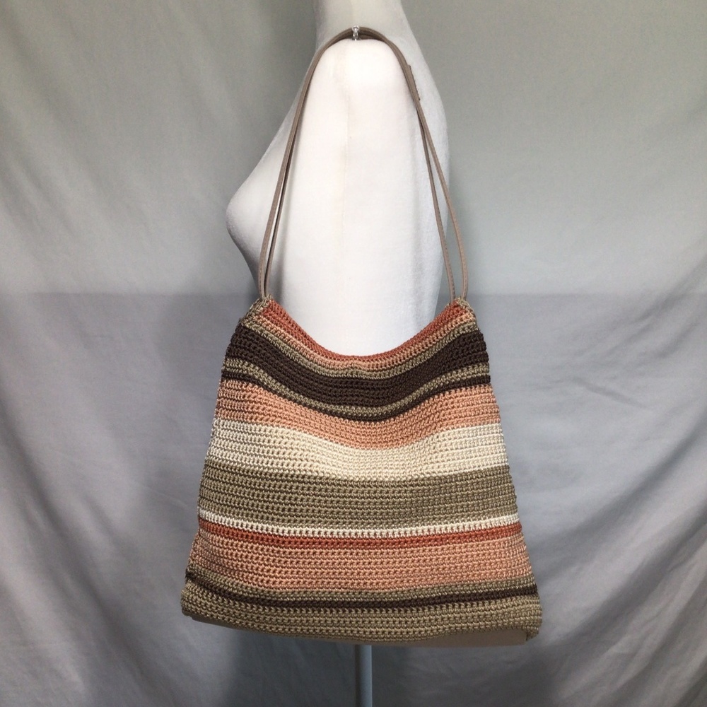 Crochet shoulder bag
